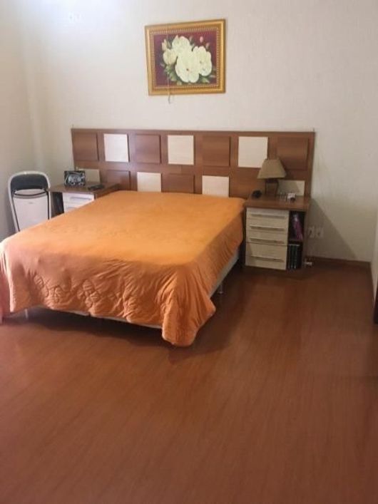 CASA A VENDA NO CONDOMÍNIO PORTAL DA COLINA