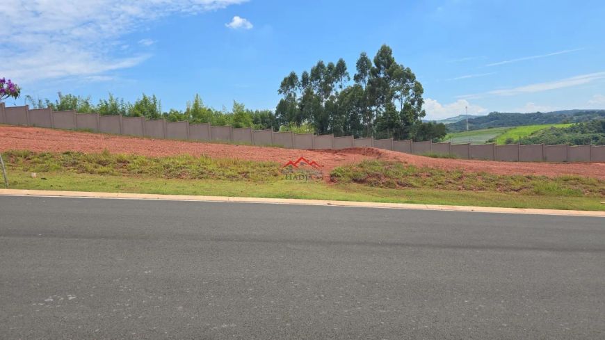 Terreno à venda no Condomínio Tamboré em Jundiaí - SP