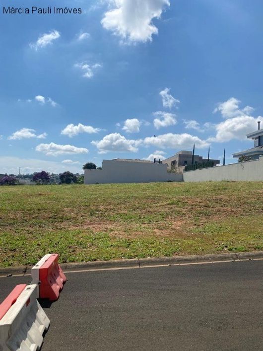 TERRENO DE 1.100 M² A VENDA NO CONDOMÍNIO QUINTA DAS PAINEIRAS - ÓTIMA LOCALIZAÇÃO - JUNDIAÍ/SP.