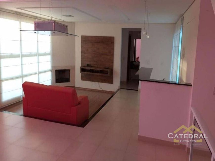 Sobrado com 3 dormitórios à venda, 500 m² por R$ 2.210.000,00 - Chácara Morada Mediterrânea - Jundia