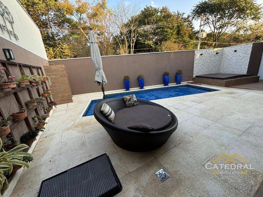 Sobrado com 3 dormitórios à venda, 240 m² por R$ 2.200.000,00 - Loteamento Reserva Ermida - Jundiaí/
