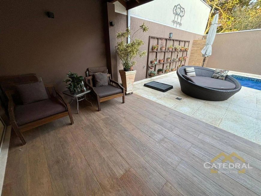 Sobrado com 3 dormitórios à venda, 240 m² por R$ 2.200.000,00 - Loteamento Reserva Ermida - Jundiaí/