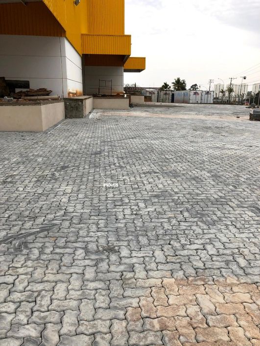 Venda e Locação de Galpão AC 2430.00m2 AT 5000.00m2. Galpão com pé direito de 13 metros com piso que