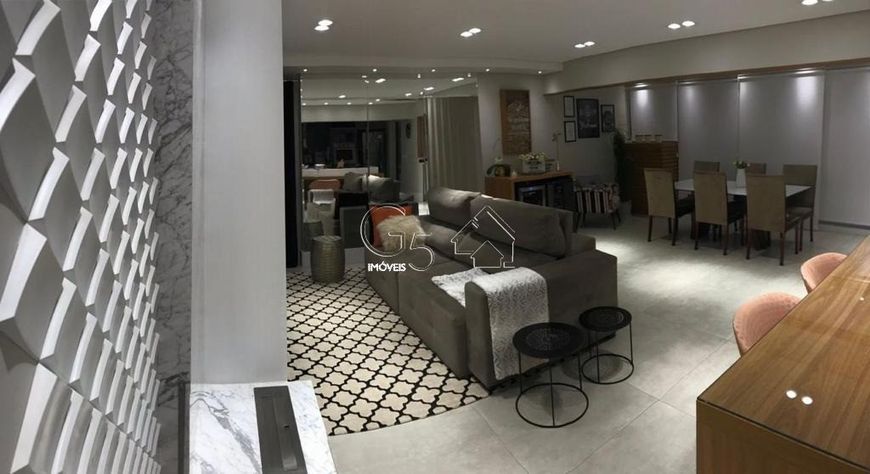 APARTAMENTO MOBILIADO E DECORADO COM VÁRIOS DIFERENCIAIS COM LOCALIZAÇÃO PRIVILEGIADA