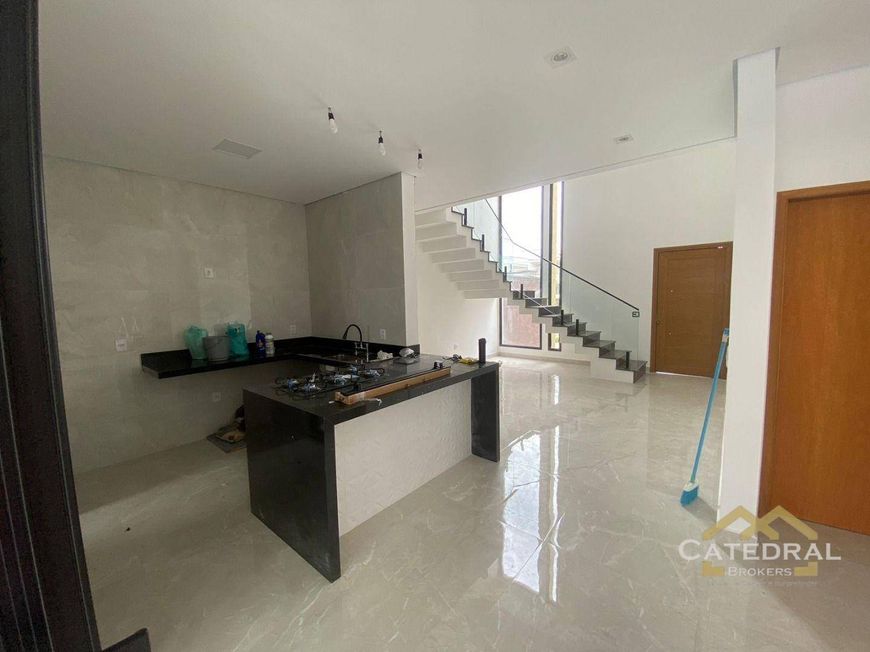 Sobrado com 4 dormitórios à venda, 210 m² por R$ 1.820.000,00 - Loteamento Reserva Ermida - Jundiaí/