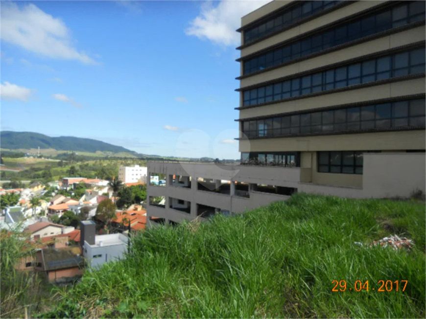 Terreno à venda em Jardim Santa Adelaide - SP