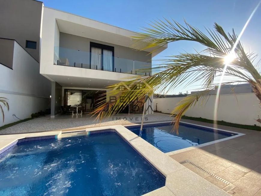 Casa Alto Padrão à Venda em Condomínio Brisas Jundiaí