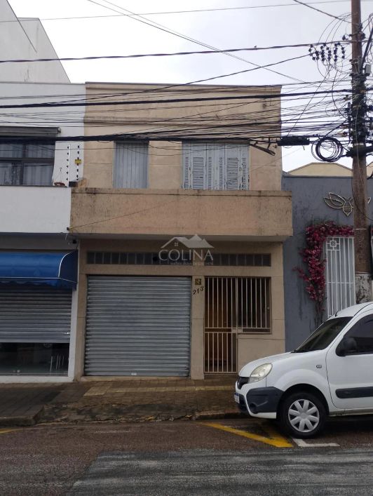 Casa a venda em rua Comercial na vila Arens em Jundiaí