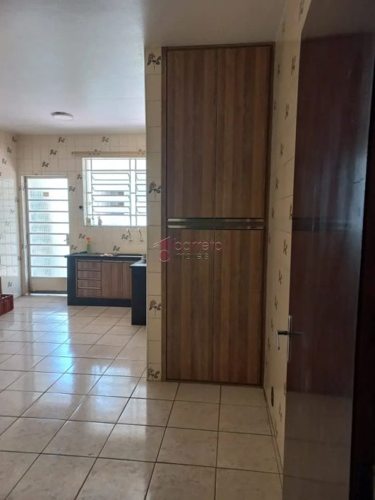 Casa com Edicula para LOCAÇÃO ou VENDA em Jundiaí SP bairro Vianelo 283m² (em frente ao Mercadão Mun