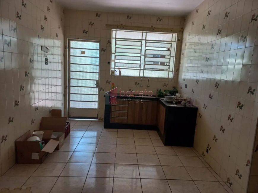 Casa com Edicula para LOCAÇÃO ou VENDA em Jundiaí SP bairro Vianelo 283m² (em frente ao Mercadão Mun