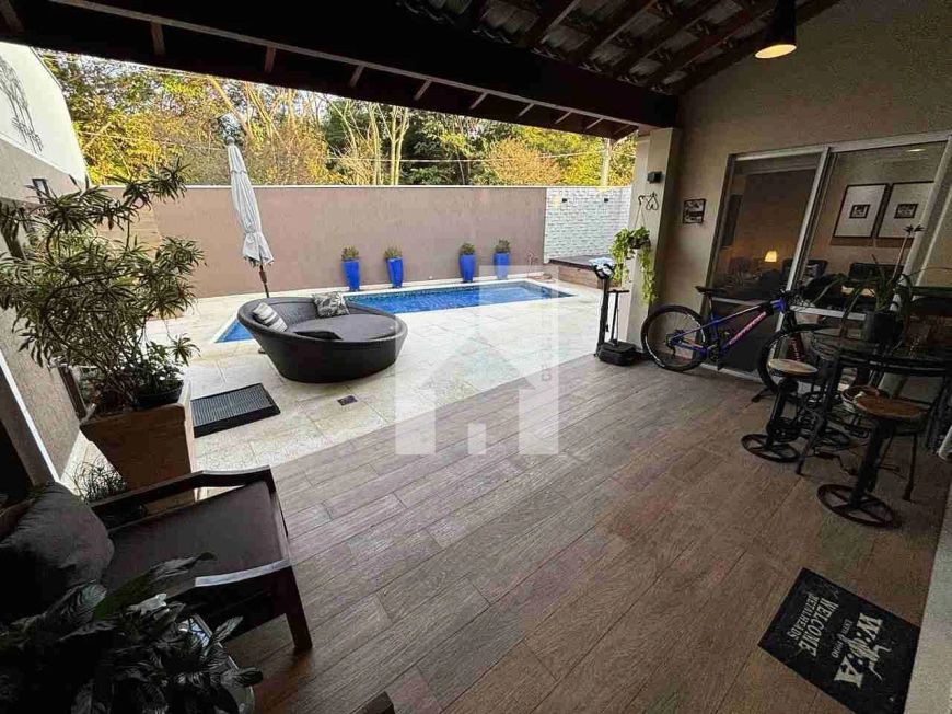 Casa com 3 súites a venda, 240m², 5 vagas - Condomínio Nature Village II - Jardim Ermida I, Jundiaí