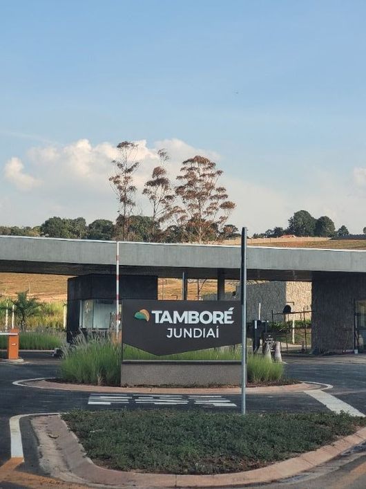 Terreno à venda, 1194 m² Condomínio Tamboré Jundiaí por R$ 1.590.000 - Caxambu - Jundiaí/SP.