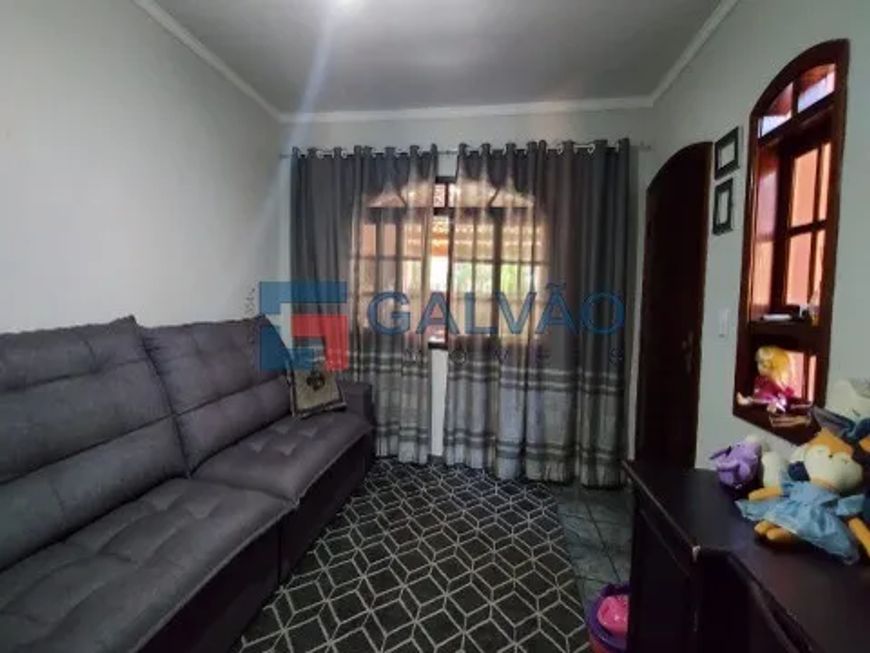 Casa à venda no Jardim Lírio em Jundiaí - SP