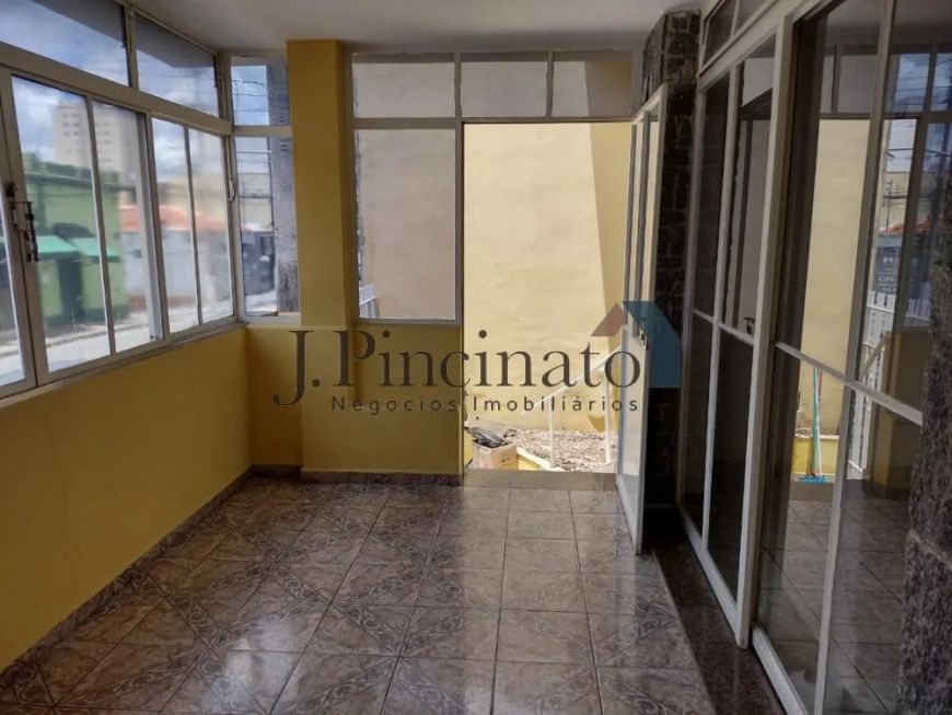 CASA SOBRADO PARA USO COMERCIAL OU RESIDENCIAL À VENDA NO CENTRO DE JUNDIAÍ/SP.