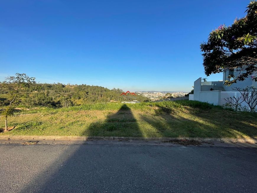 Terreno a venda no condomínio fechado Bosque Do Horto em Jundiaí.