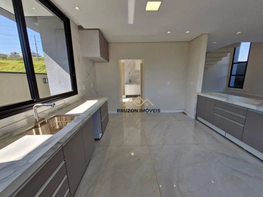 CASA A VENDA, 3 QUARTOS, 656M² A.T, 340M² A.C,R$ 3.500.000,00, CONDOMÍNIO BOSQUE DO HORTO, HORTO FLO