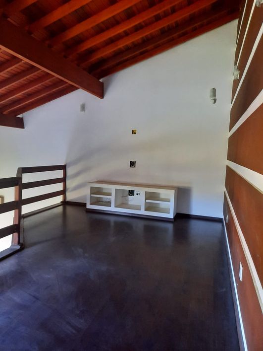 CASA PARA VENDA NO MEDEIROS, CASA NA REYNALDO PORCARI, CASA PARA VENDA EM JUNDIAI, SOBRADO PARA VEND