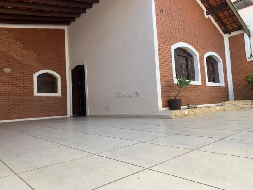 CASA COM 03 QUARTOS Á VENDA NO RECANTO PARRILO-JUNIDIAÍ/SP REF:17844