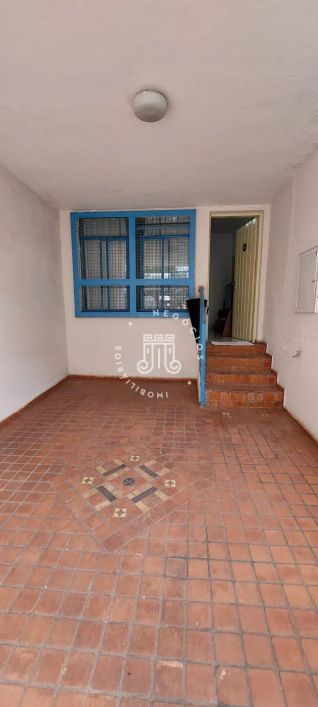 CASA TÉRREA PARA VENDA COM 02 QUARTOS E 01 SUÍTE - VILA GOTARDO - JUNDIAÍ/SP