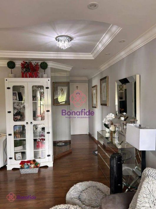 Apartamento com 3 dormitórios à venda, 100 m² por R$ 690.000,00 - Parque Residencial Eloy Chaves - J