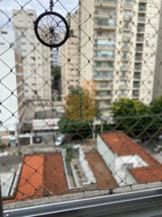 Ótimo apartamento com 80 m2 e uma vaga, excelente localização em Perdizes.