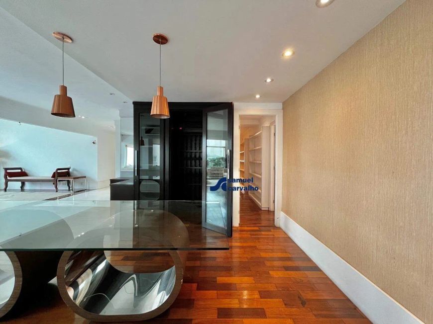 EXCELENTE APARTAMENTO, BEM ENSOLARADO, AREJADO E AMPLO , C/ 250m² - ANDAR ALTO - 4 SUÍTES - SALA PÉ