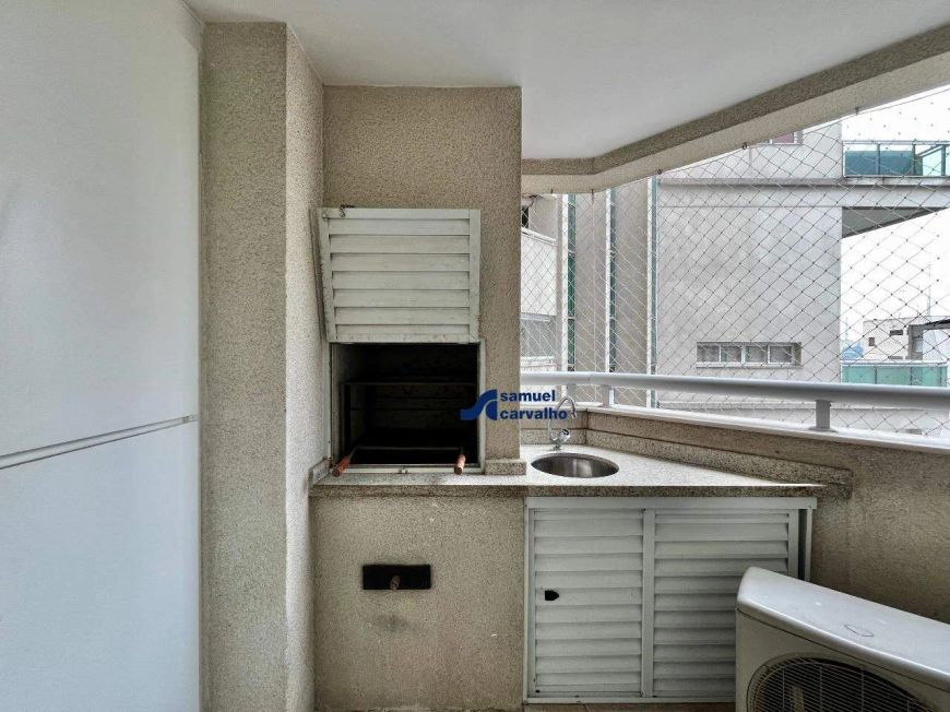 EXCELENTE APARTAMENTO, BEM ENSOLARADO, AREJADO E AMPLO , C/ 250m² - ANDAR ALTO - 4 SUÍTES - SALA PÉ