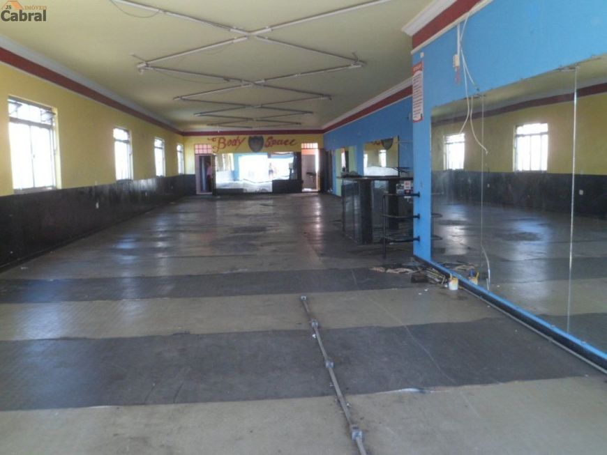 OTIMO PRÉDIO COMERCIAL- V. SABRINA