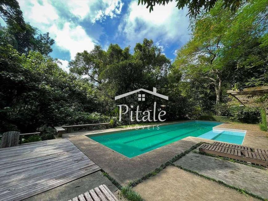 Sobrado com 3 dormitórios à venda, 380 m² por R$ 2.700.000,00 - Chácara do Refúgio - Carapicuíba/SP