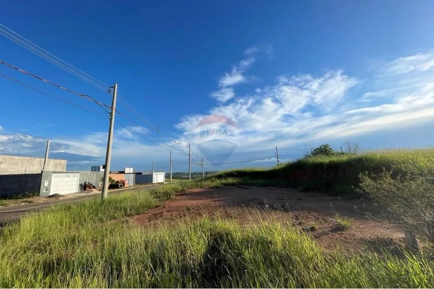 Terreno em Vale do Sol, 320m² de Oportunidade!