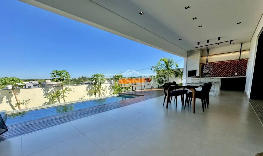 Linda Casa à Venda no Condomínio Terras de Ártemis ! 03 Suítes, Piscina, Espaço Gourmet!