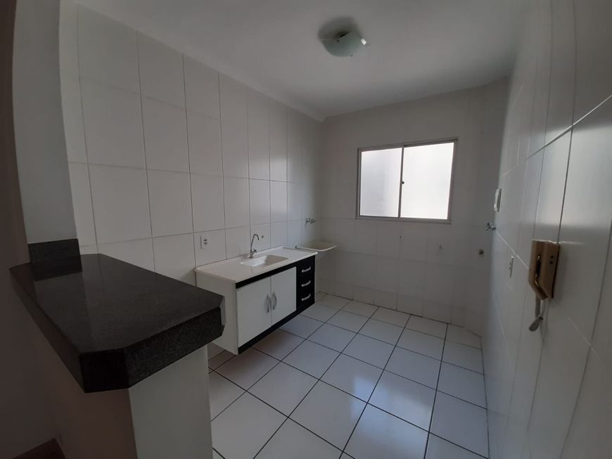 Apartamento à venda no Edifício Piazza República, no bairro Dois Córregos em Piracicaba