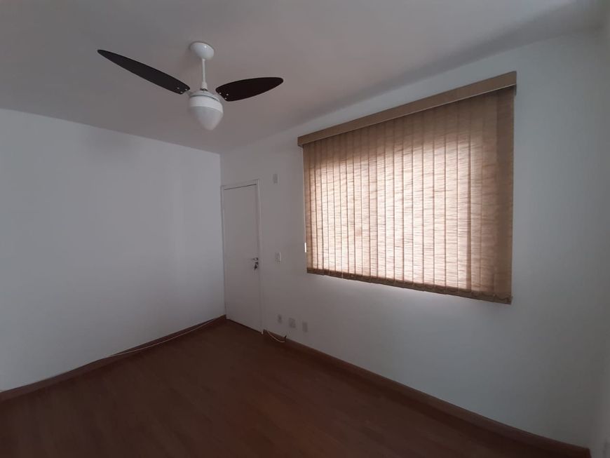 Apartamento à venda no Edifício Piazza República, no bairro Dois Córregos em Piracicaba