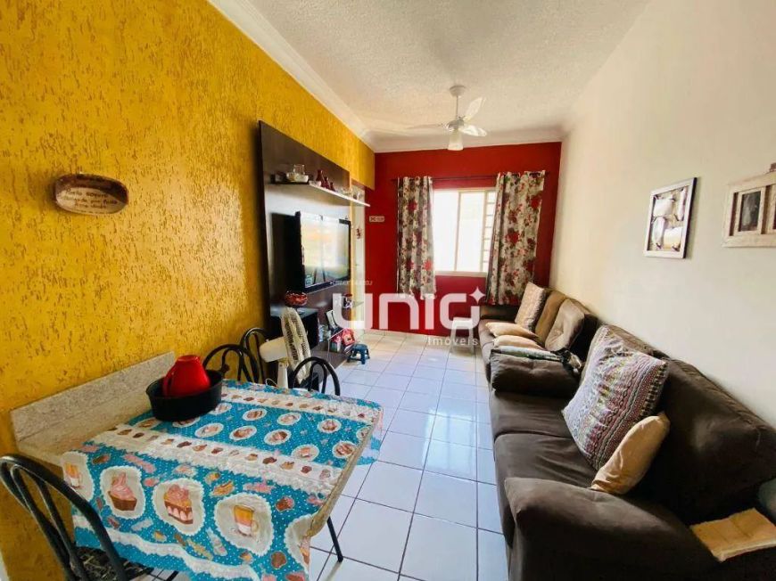 Apartamento com 2 dormitórios à venda, 51 m² por R$ 220.000,00 - Santa Terezinha - Piracicaba/SP