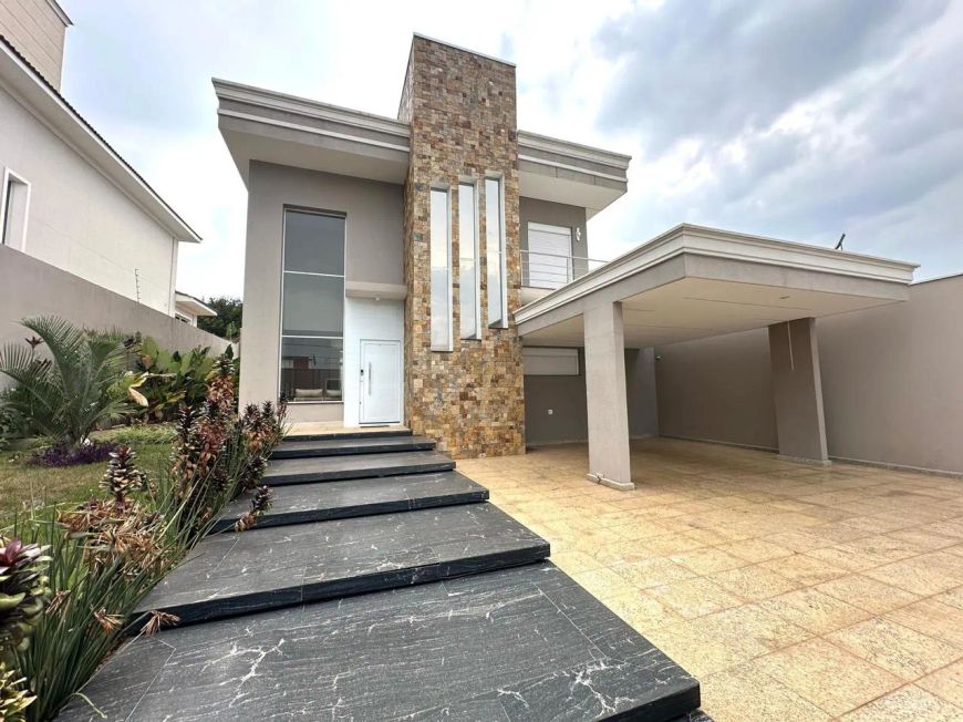 Sobrado de luxo à venda no bairro Santa Cecília em Piracicaba