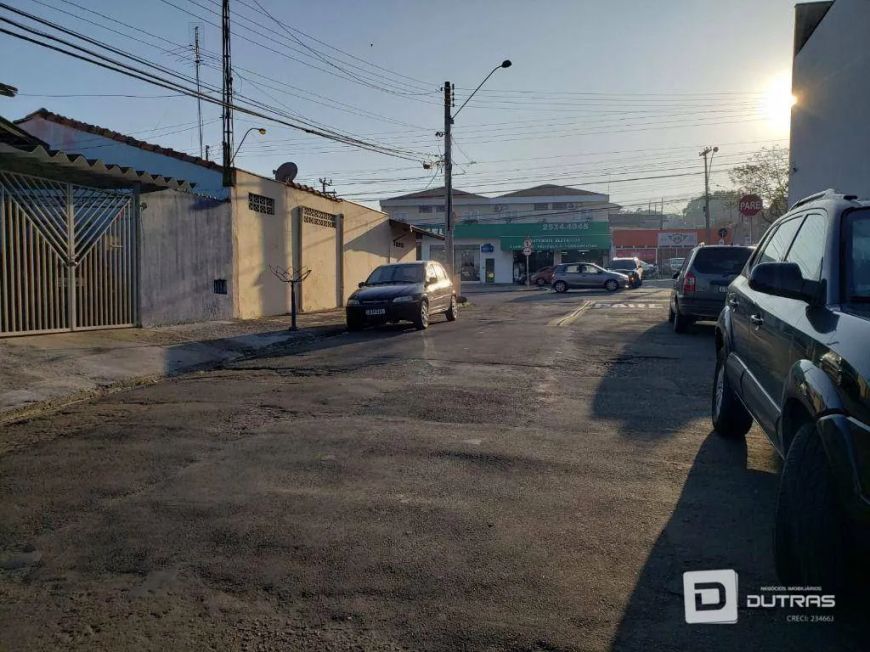 Casa espaçosa com amplo salão de festa no Bairro Piracicamirim
