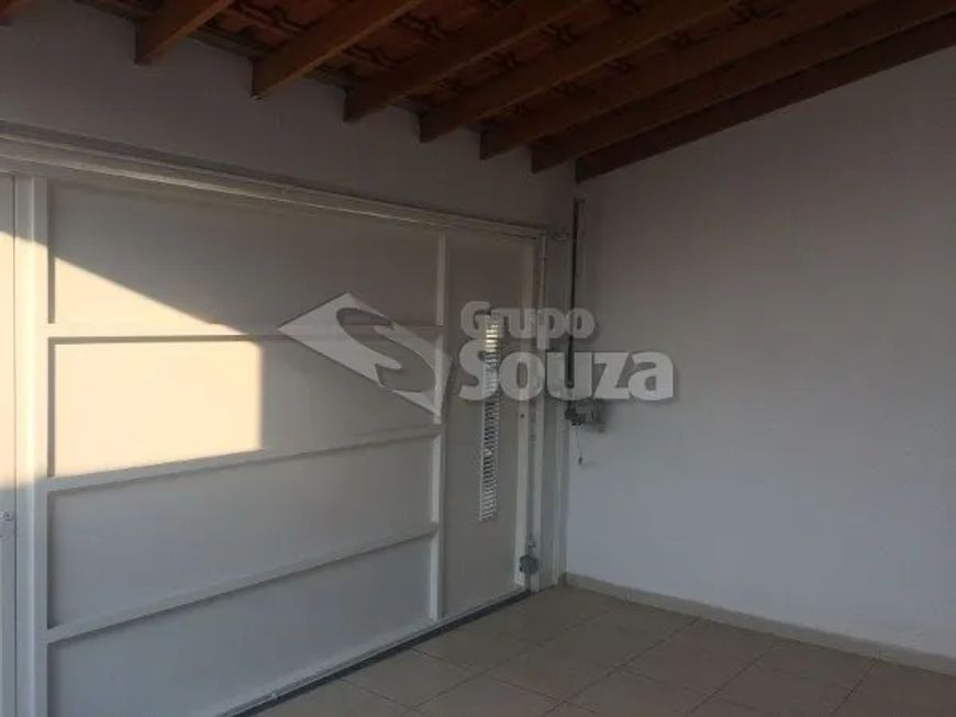 Imóvel em Água Branca, com 0m², 3 quarto(s) e 2 banheiro(s).