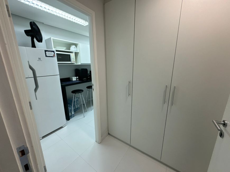 Sala comercial completa e ampla a Venda na Al. Santos ao lado da Paulista e Metrô Brigadeiro