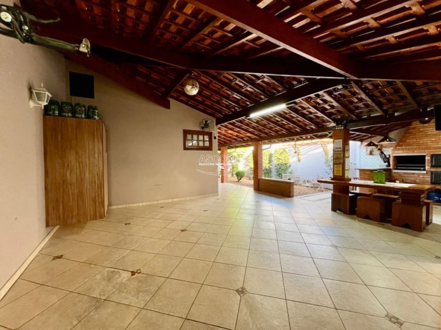 Casa á venda no bairro Algodoal, Piracicaba.