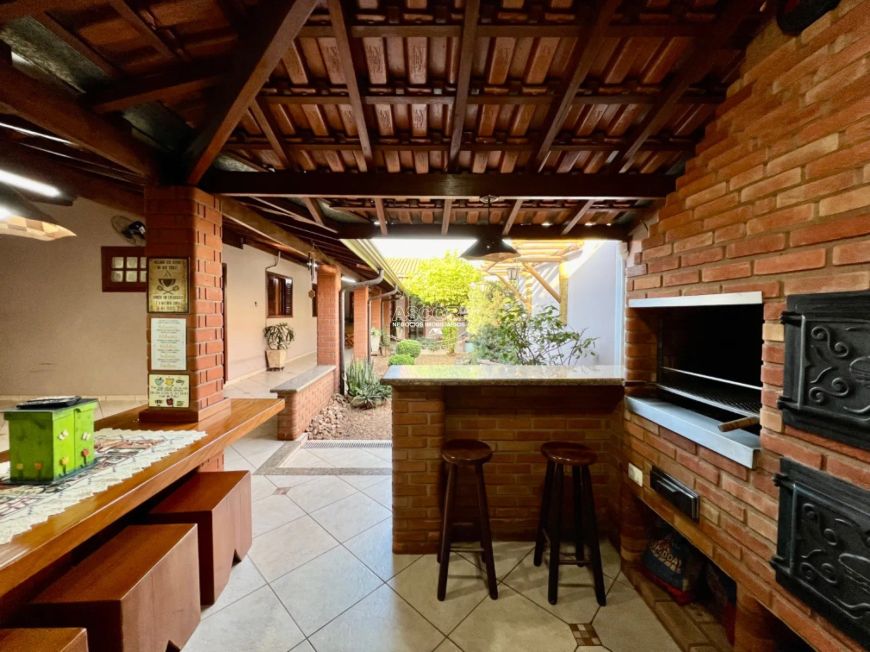 Casa á venda no bairro Algodoal, Piracicaba.