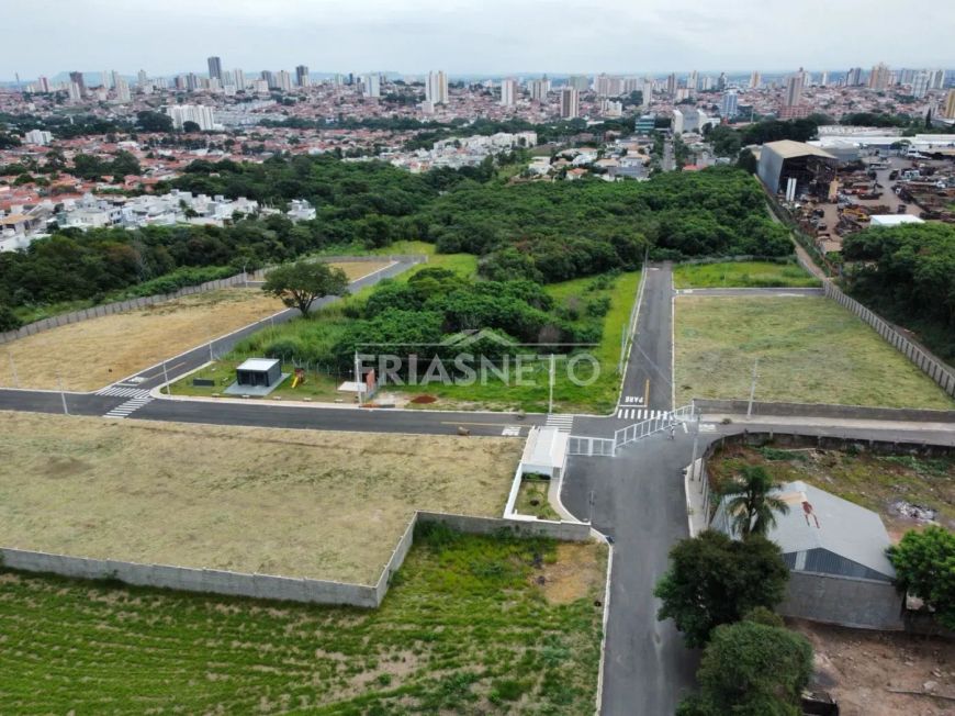 Terreno á venda no bairro Água Seca