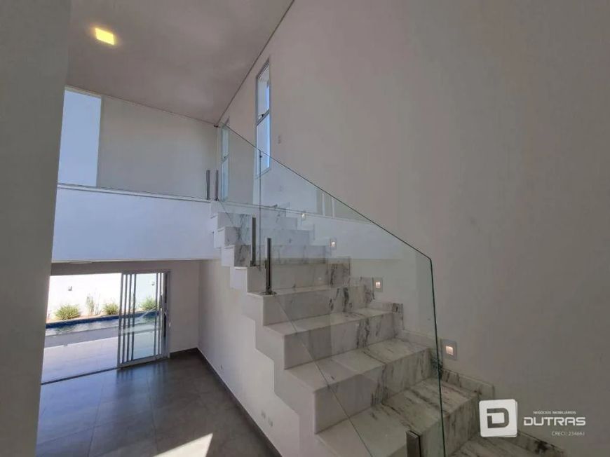 Casa Espetacular Recém Construída com 3 Suítes no Condomínio Villa Bela Vista
