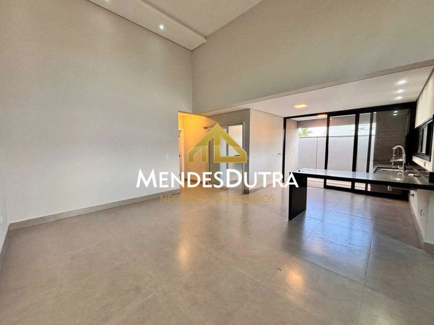 Casa térrea à venda no Condomínio Parque Unimep Taquaral com 3 suítes