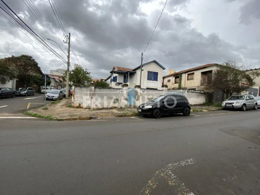 Casa a venda no bairro Centro