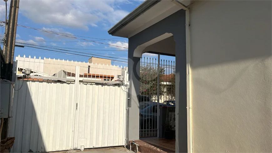 Salão Comercial à venda em Alemães - SP