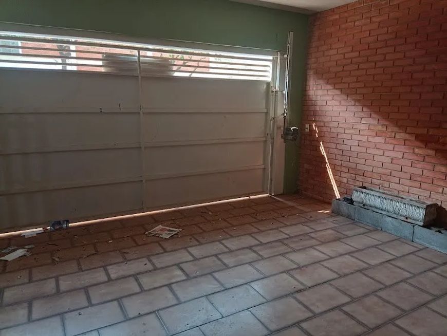 Casa em Piracicaba com 5 quartos e 2 vagas à venda