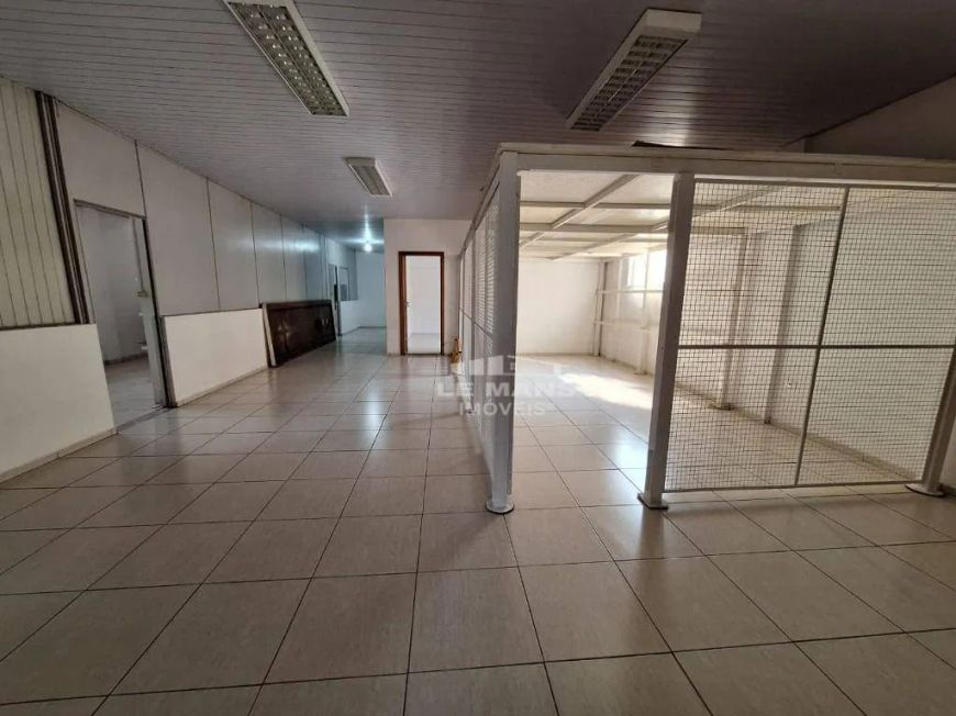 Casa comercial a venda, 5 salas/quartos, 4 vagas, no bairro Algodoal em Piracicaba - SP