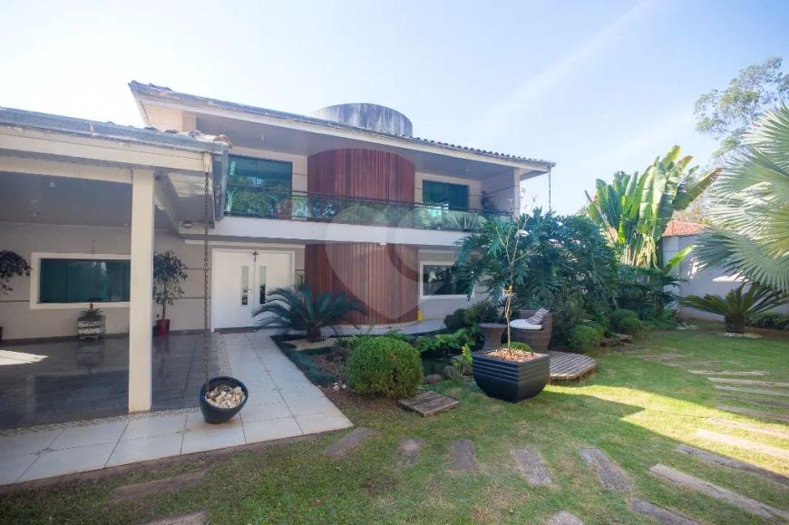 Casa à Venda no Bairro Santa Rita