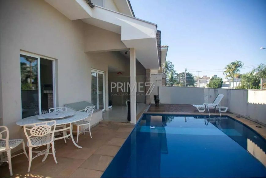Casa à venda em Condominio fechado com 5 dormitórios sendo 3 suites, Piracicaba-SP