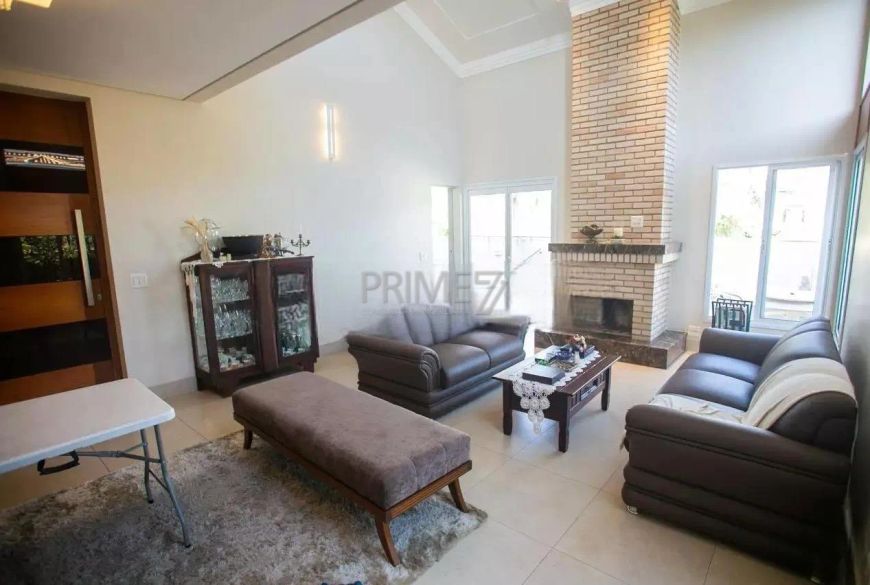 Casa à venda em Condominio fechado com 5 dormitórios sendo 3 suites, Piracicaba-SP
